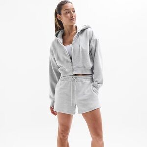 Athleta Forever Fleece 4 inch short NWOT size M